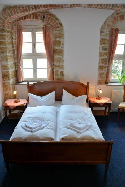 Hotel "Zur Sonne" 퀴르퍼트 외부 사진
